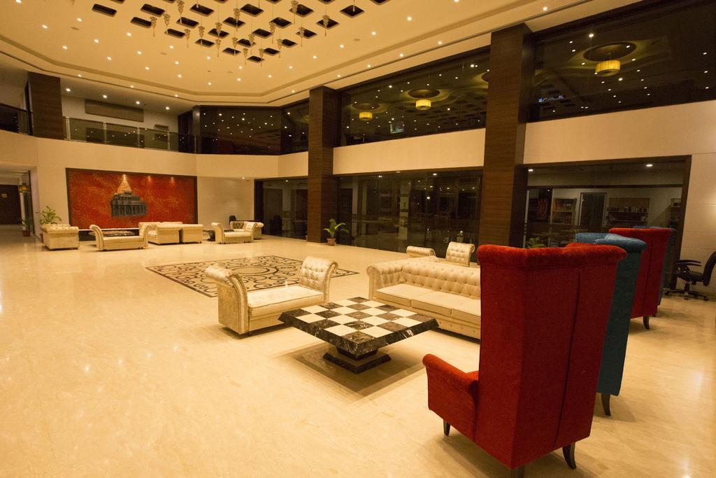 Anjushree Hotel Uddzsaín Kültér fotó
