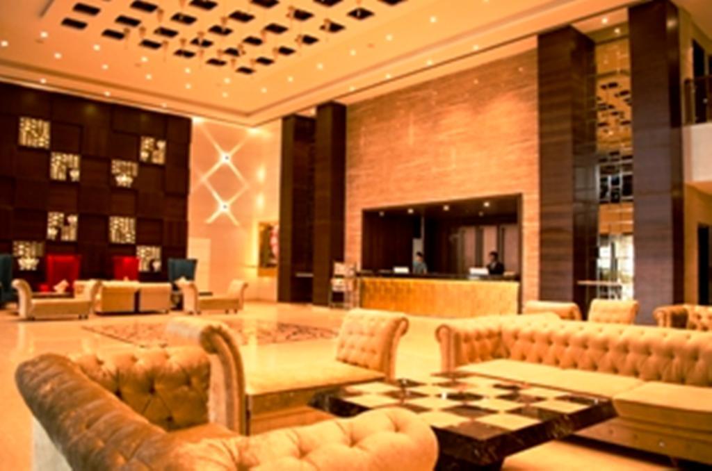 Anjushree Hotel Uddzsaín Kültér fotó