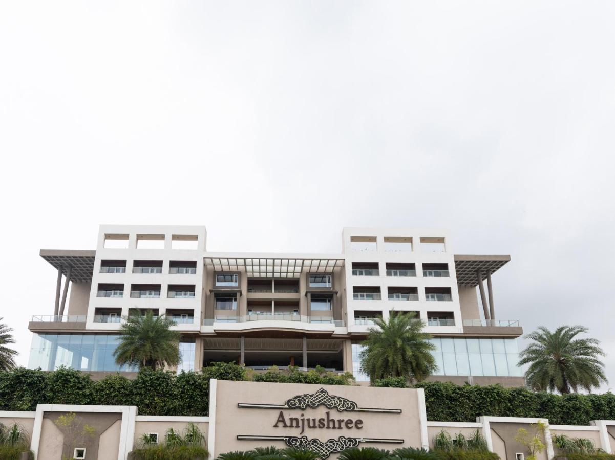 Anjushree Hotel Uddzsaín Kültér fotó